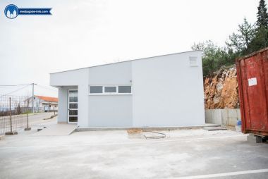 Otvori galeriju javni-wc-u-medugorju_2.jpg