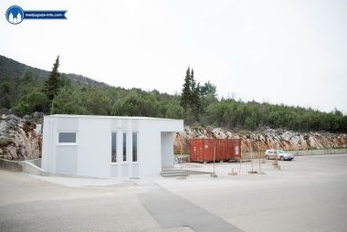 Otvori galeriju javni-wc-u-medugorju_3.jpg