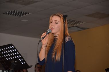 Otvori galeriju bozicni-koncert_10.JPG