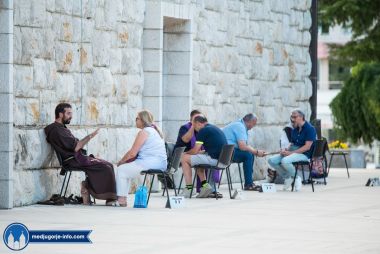Otvori galeriju drugi-dan-devetnice-sv-jakovu-apostolu-zastitniku-zupe-medugorje_13.jpg