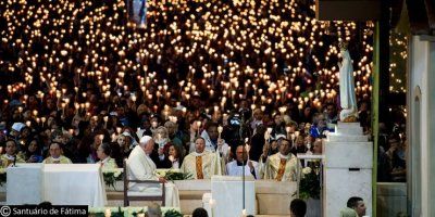 Svaki put kada molimo krunicu, Evanđelje nanovo ulazi u život pojedinaca, obitelji, naroda i čitavog svijeta