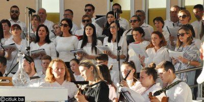 Tamburaški orkestar i župni zbor predvodili liturgijsko pjevanje i sviranje