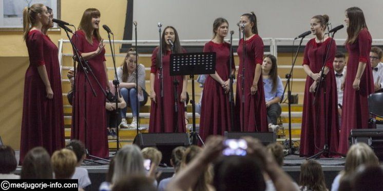 Prvi samostalni koncert ženske klape &quot;Mir&quot;