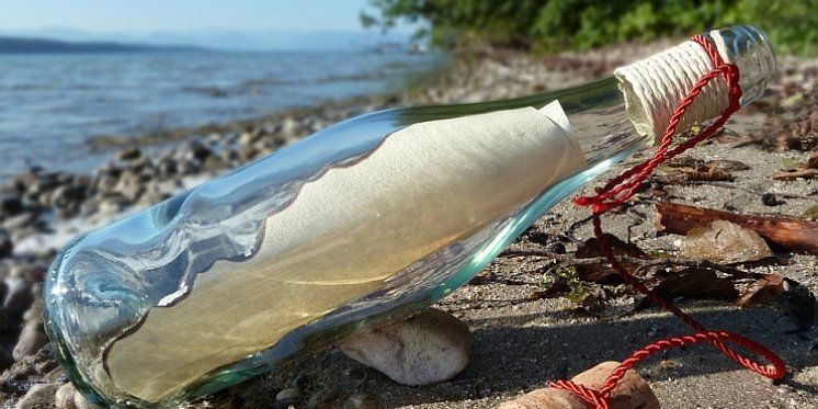 FASCINANTNO Zaplakao od sreće: Pronašao 50 godina staru poruku u boci, a javio se i autor