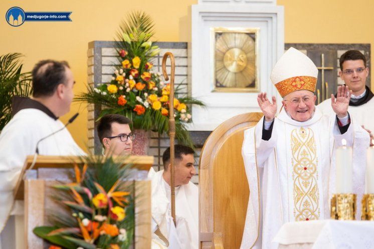 Mons. ALDO CAVALLI – LA PRIMA SANTA MESSA CON I PARROCCHIANI