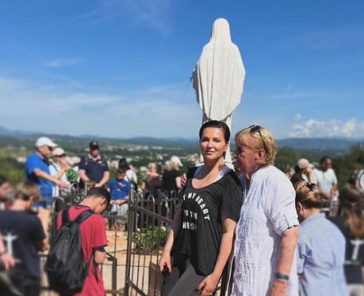 Nina Badrić javila se iz Međugorja: Kad dođem u Hercegovinu, brže hodam, lakše dišem i bolje mislim