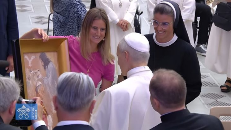 Eva Vukina Papi darovala simboličnu sliku s konklave: „Rekla sam mu da Hrvati mole za njega“
