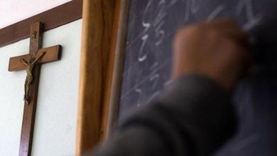 Više od dvije trećine Austrijanaca podržava zadržavanje križa u učionicama