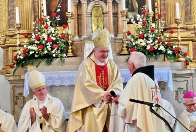 Kardinal Bozanić proslavio zlatnu misu u rodnom Vrbniku