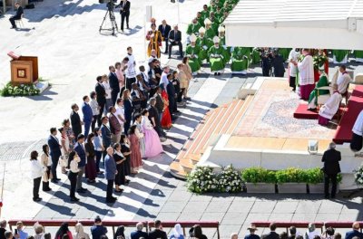 Papa: Bogatstvo uzrokuje bijedu čitavih naroda, iskorištavanih i pogođenih ratovima