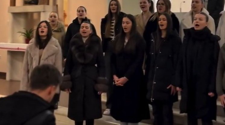 VIDEO Predivno! Poslušajte kako su zbor mladih iz Prozora i David Glibo obradili Thompsonovu pjesmu "Radost s visina"