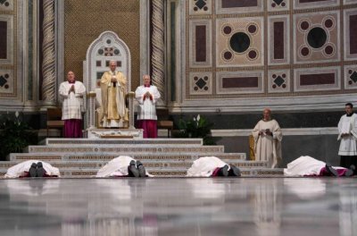 Papa Lav XIV. zaredio četvoricu novih pomoćnih biskupa Rimske biskupije