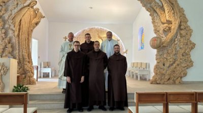 Petorica karmelskih bogoslova na pripremama za polaganje doživotnih zavjeta