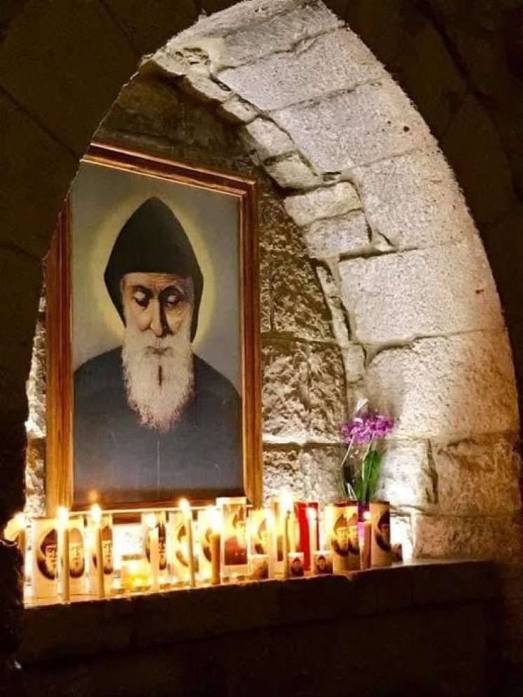 Nakon molitve pred relikvijama sv. Šarbela dogodilo se nešto nevjerojatno: Luka je napravio 25 koraka!