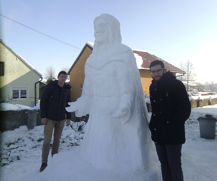 isus-snijeg-2.jpg