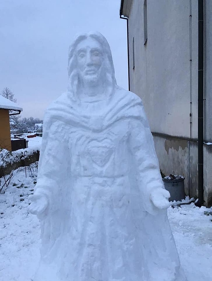 isus-snijeg.jpg